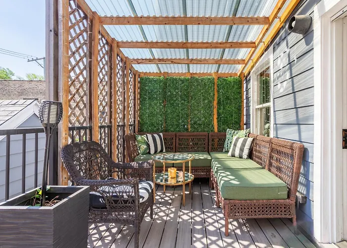 Duplex 3 Bed 2 Bat Apt Steps From Lincoln Square