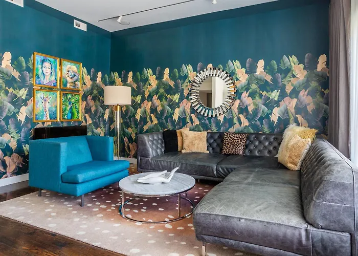 Duplex 3 Bed 2 Bat Apt Steps From Lincoln Square
